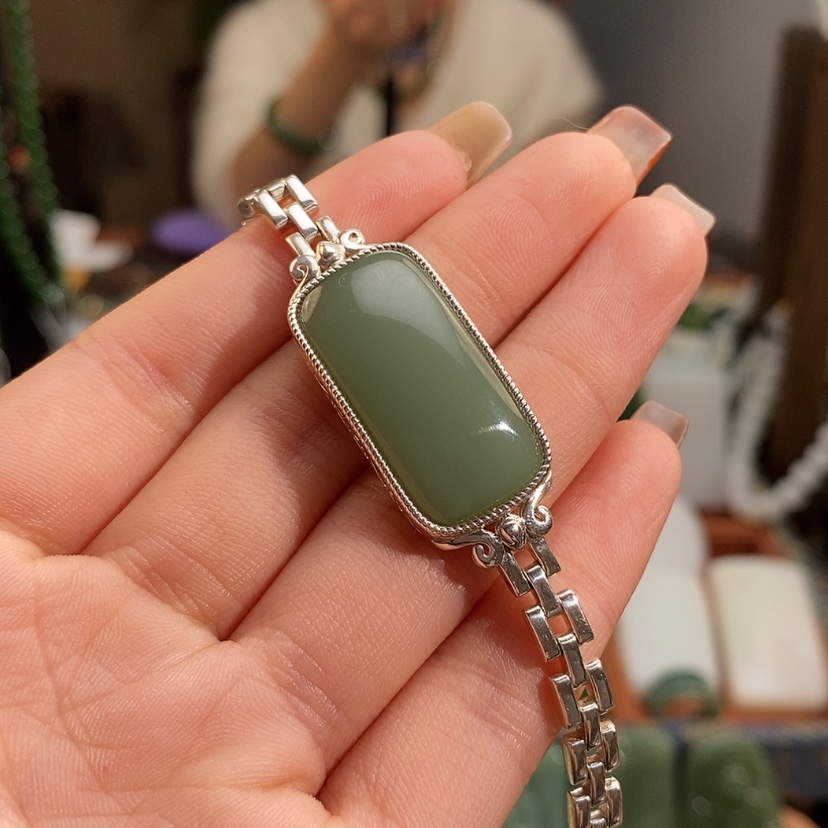 【闪购商品】项链银S925镶嵌和田玉手牌