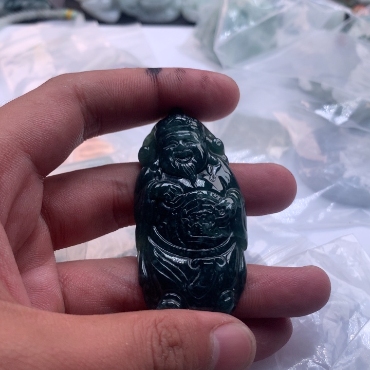 翡翠未镶嵌颈饰保真天然a货翡翠