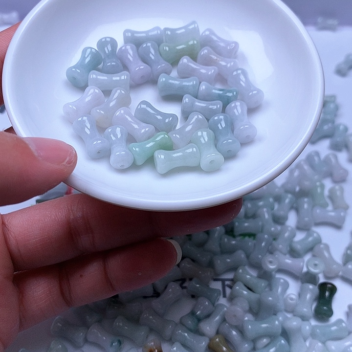 翡翠散珠翡翠翡翠卡5 X12。50颗75元