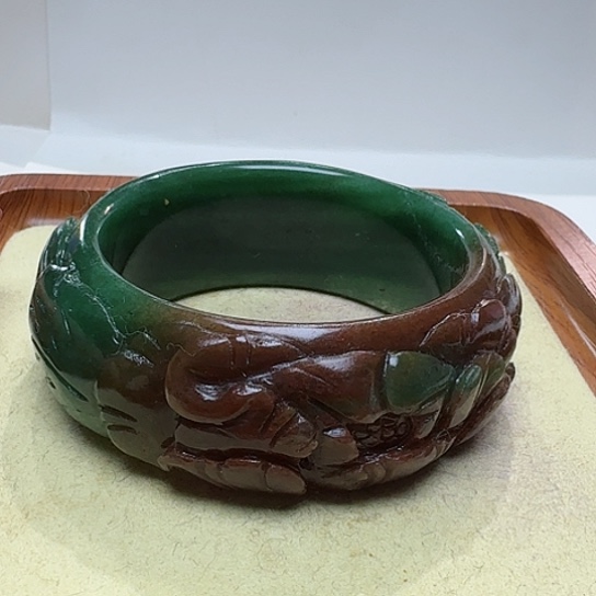 石英质玉手镯未镶嵌代*词