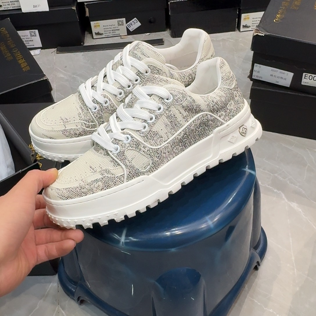 磨砂皮427.39福利鞋