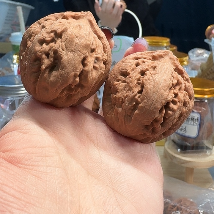 桃核吊坠霸王龙41尺