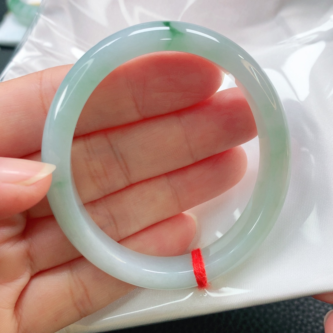 未镶嵌手镯翡翠55贵妃