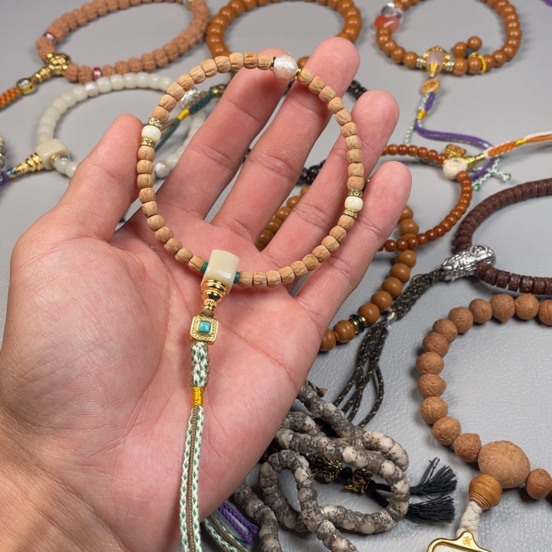 吊坠柏香籽/百香籽。。。。。。。。。。。。