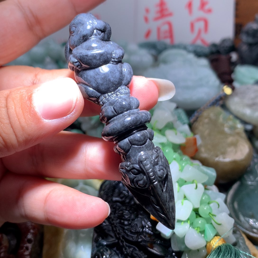 翡翠未镶嵌颈饰保真天然A货翡翠