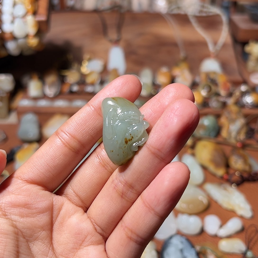 和田玉颈饰未镶嵌