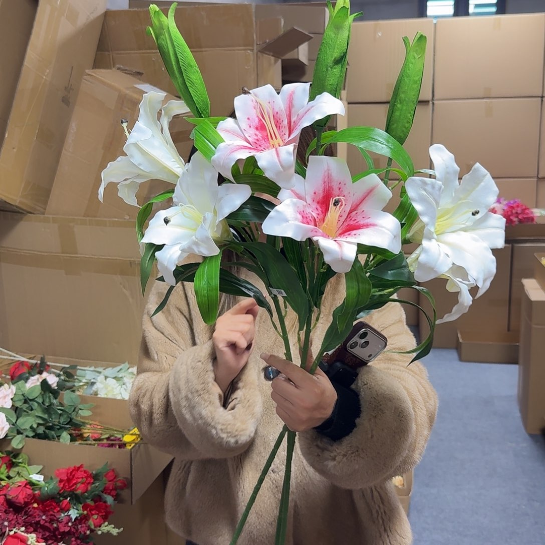 用***49号「闪购」仿真花，公主请下单