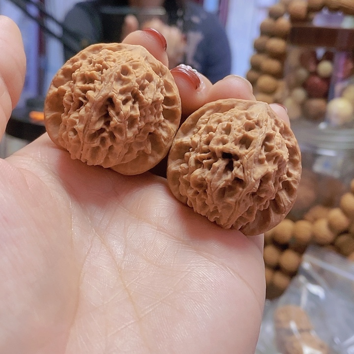 【闪购商品】文玩核桃把件37蚂蚁沟