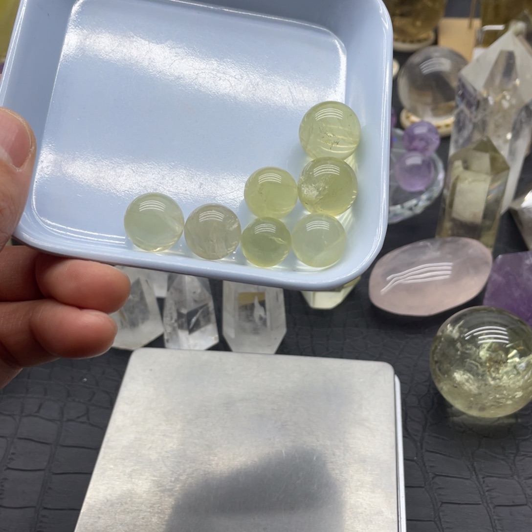 水晶23未镶嵌黄水晶球