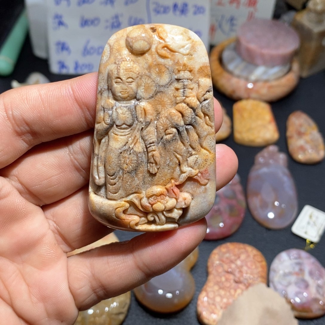 【闪购商品】硅化玉颈饰足银镀金镶嵌