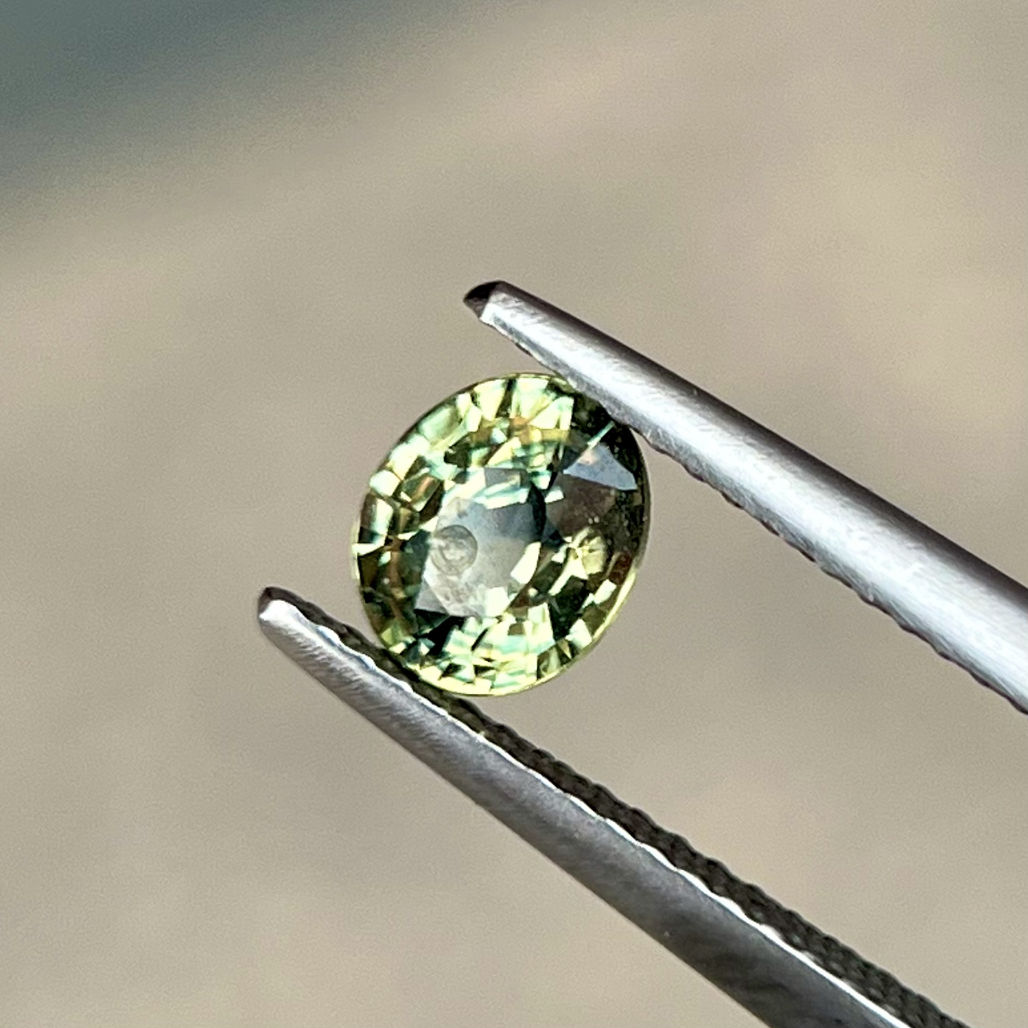 天然蓝宝石裸石 浅色火彩  精工打磨  晶体干净