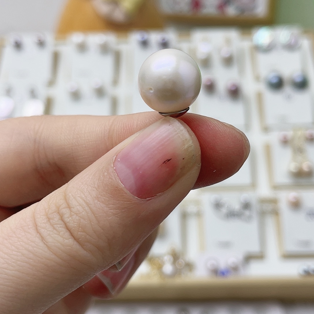 龙***姐银S925镶嵌淡水珍珠耳饰