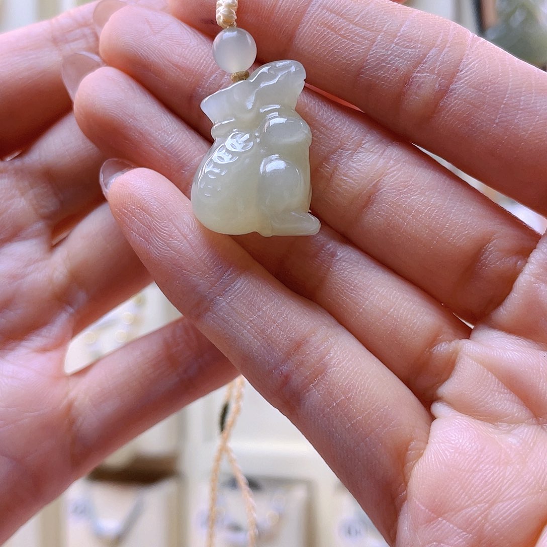 和田玉吊坠(赠链)未镶嵌