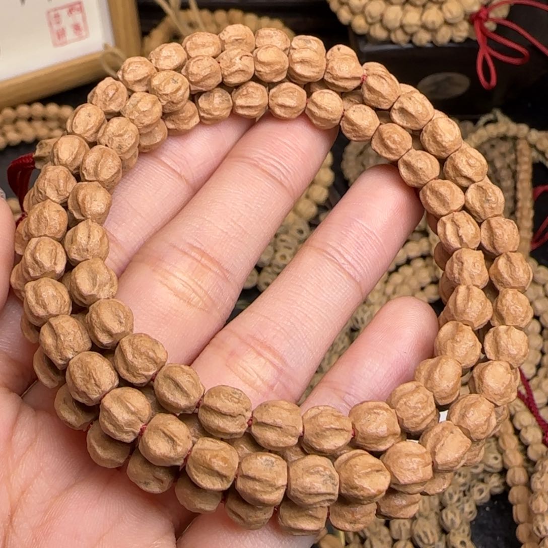 柏香籽/百香籽吊坠淸*