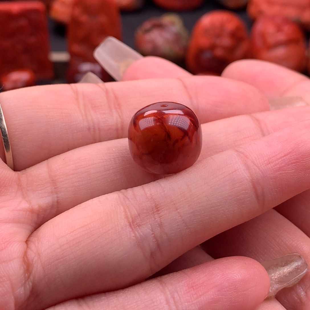 南红玛瑙南红川料原矿牛血火焰老型15mm未镶嵌