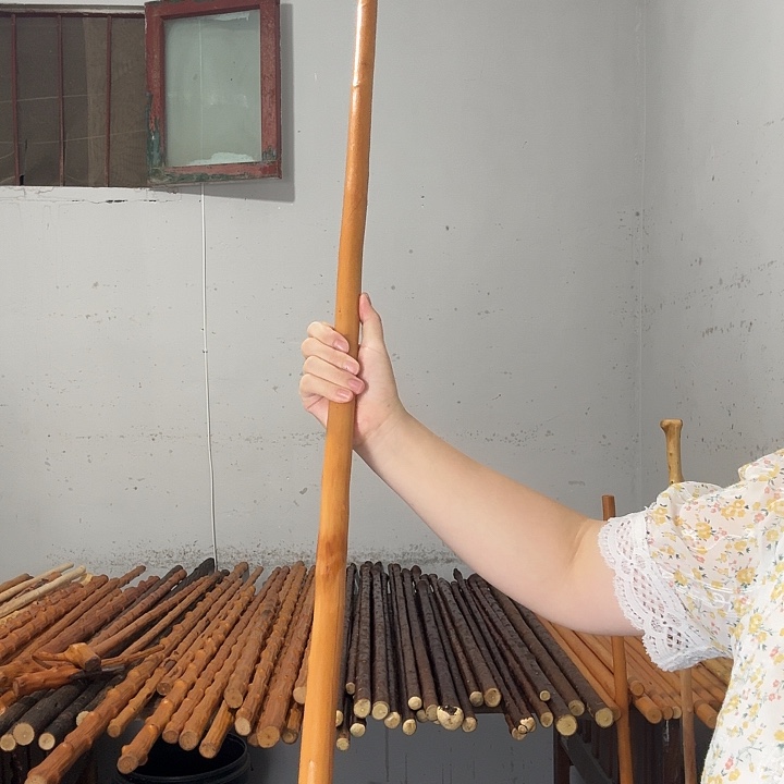 苏***哥秦岭石山红荀子鞭杆