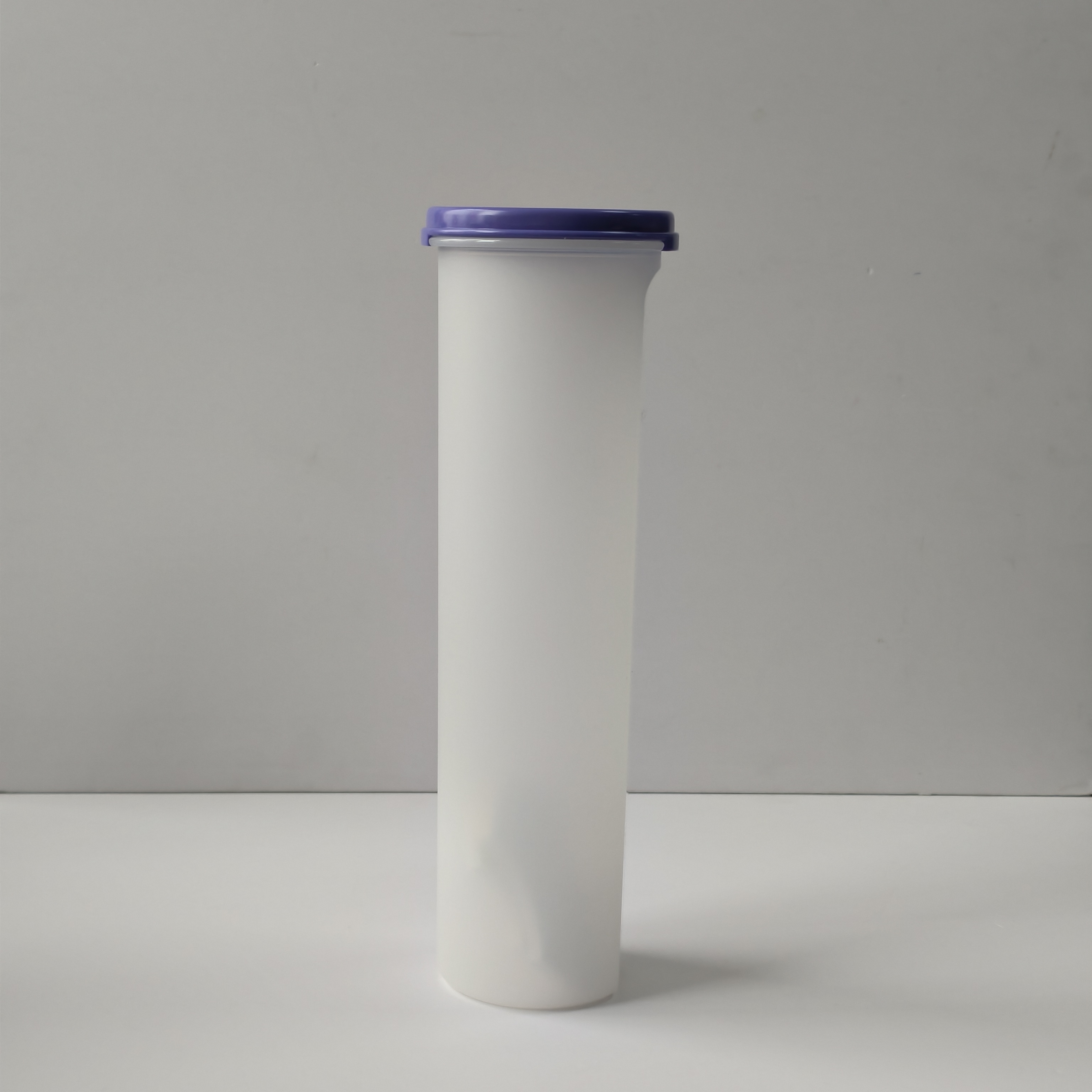 (海)1.1L蓝盖白身挂面桶 高度28CM