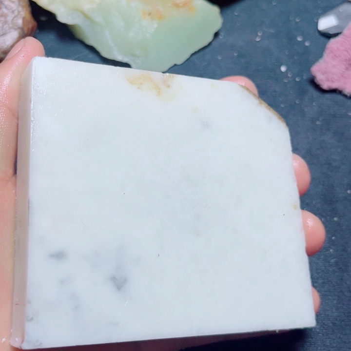 和田玉（糖玉）未镶嵌珠宝奇石