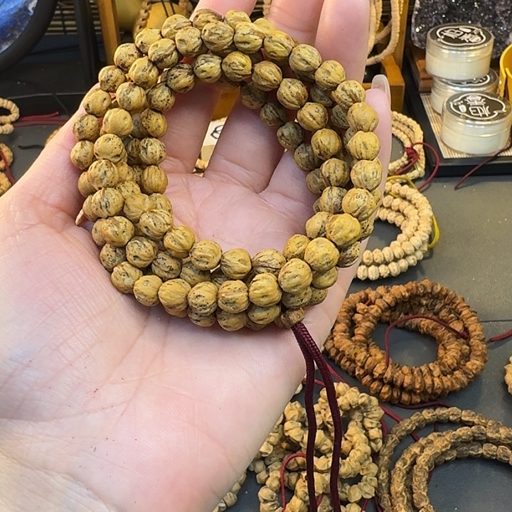 柏香籽/百香籽手串鹏*