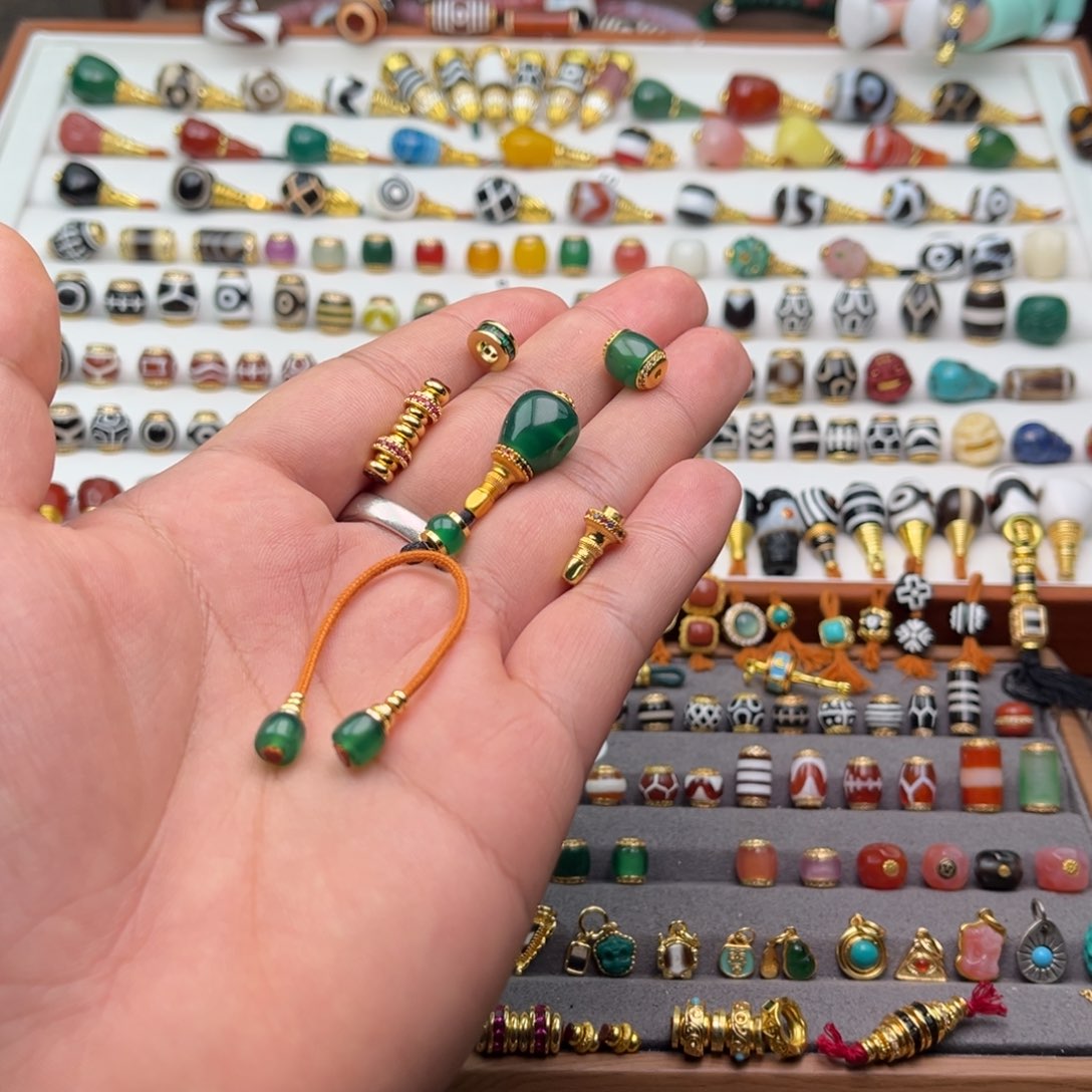 一***库玛瑙/玉髓未镶嵌单珠