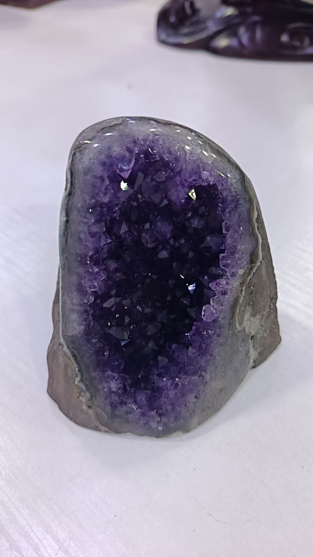 乌拉圭紫晶镇摆件