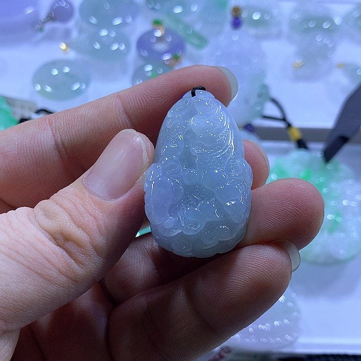 翡翠未镶嵌颈饰天然翡翠A货吊坠