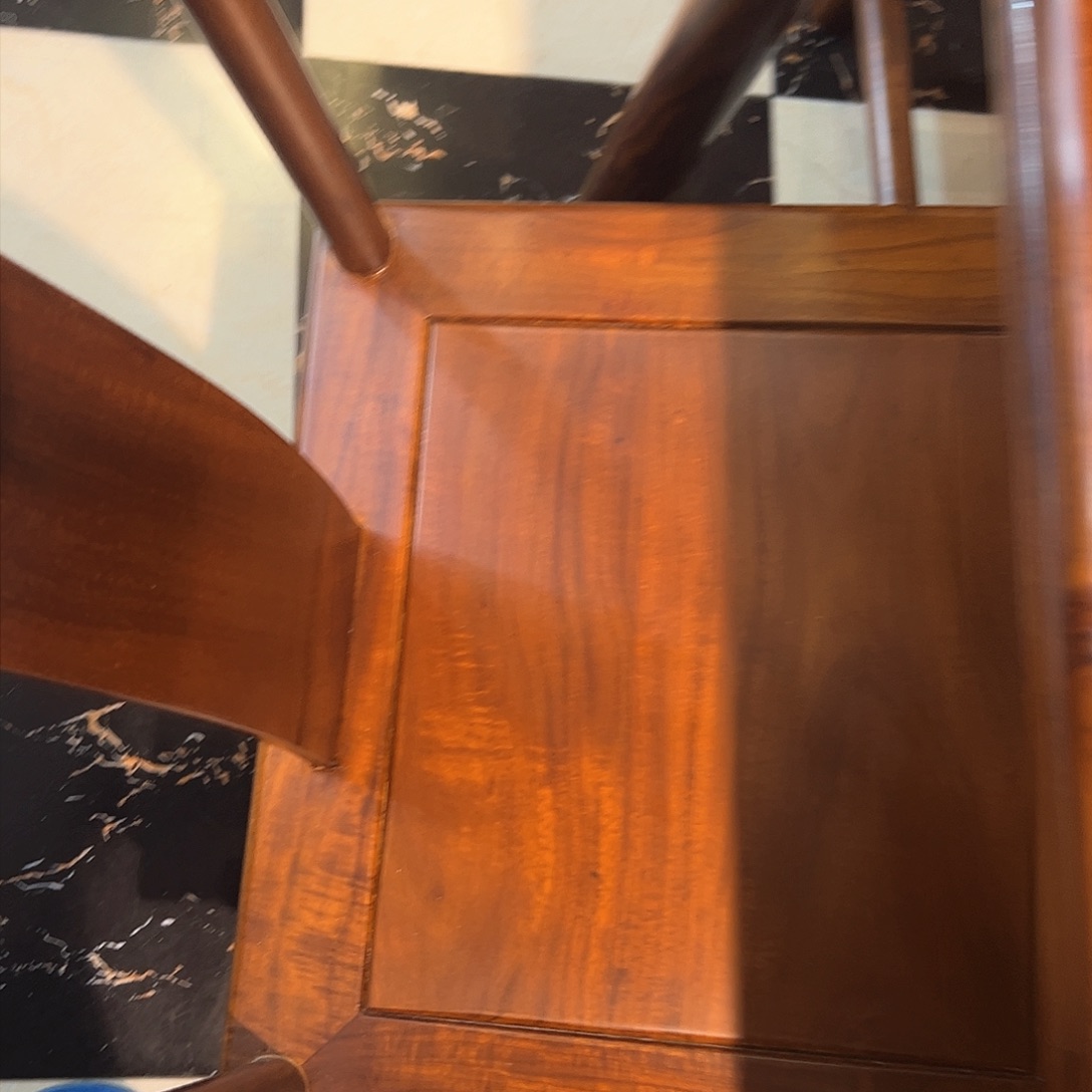 檀香紫檀（小叶紫檀）好像有点难过……