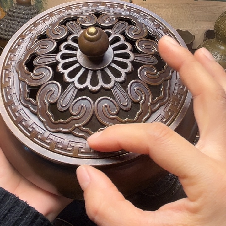 铜器摆件老王直播间