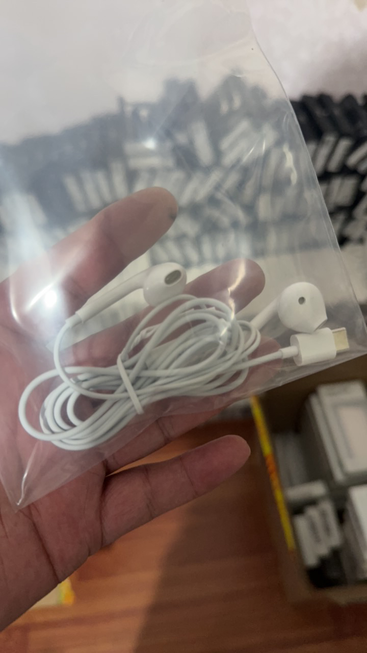 99新  赠品vivo影音耳机