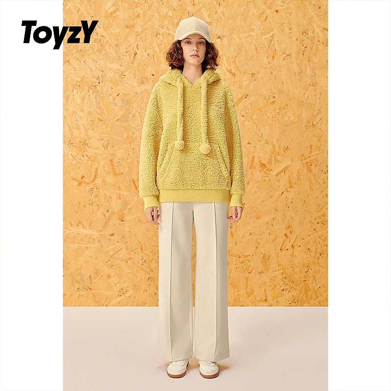 ToyzY24冬新款奶油黄仿羊羔毛慵懒连帽卫衣ZC34560010