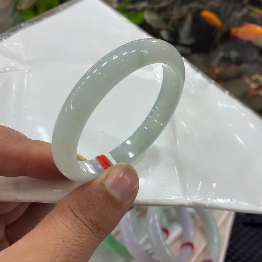 翡翠未镶嵌手镯手镯