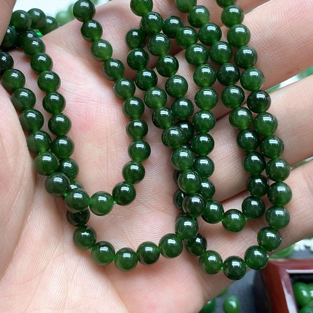 和田玉（碧玉）未镶嵌项链