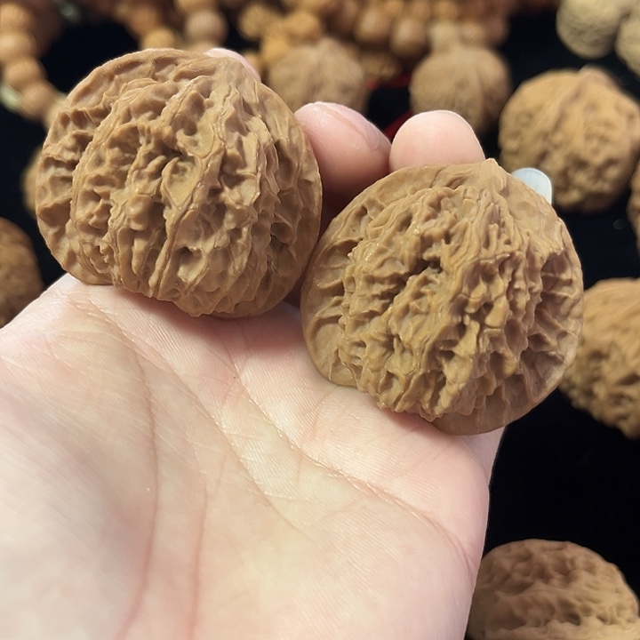 把件文玩核桃46左右蟠龙纹，练手对，编号016