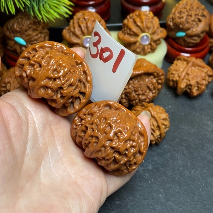 文玩核桃把件43宫灯301