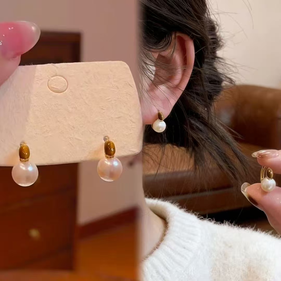  珠珠拼接耳扣精致简约温柔显气质轻奢耳环百搭经典耳饰商品图
