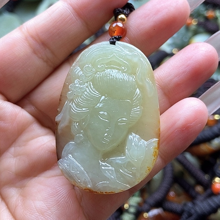 和田玉颈饰未镶嵌