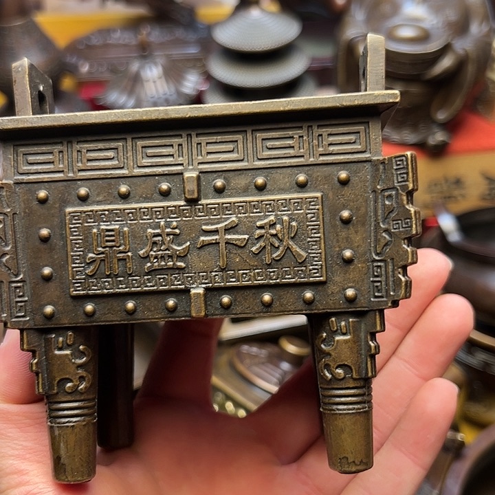 精美铜器摆件下单