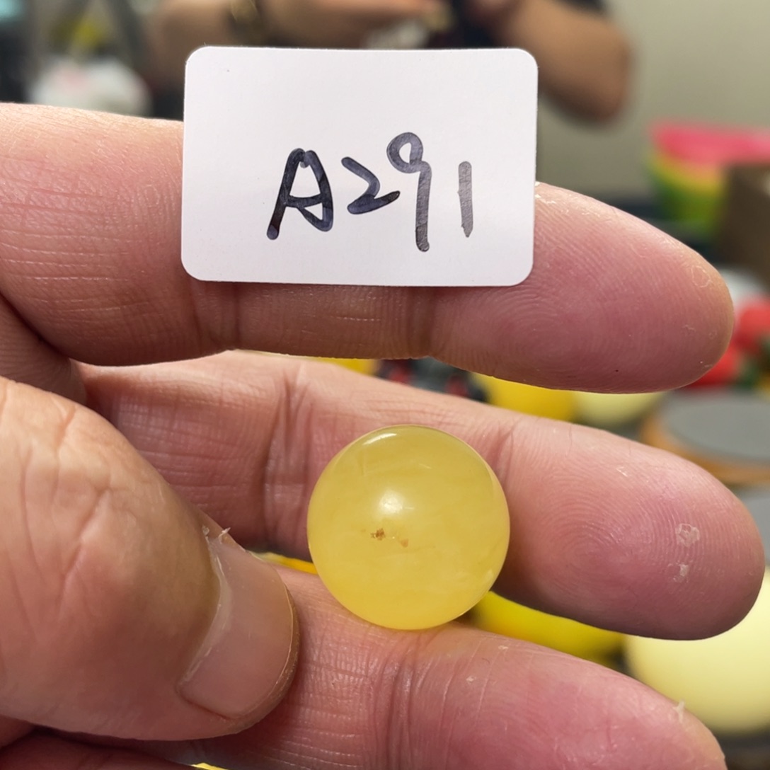 手链琥珀未镶嵌多样性发，发其中一件