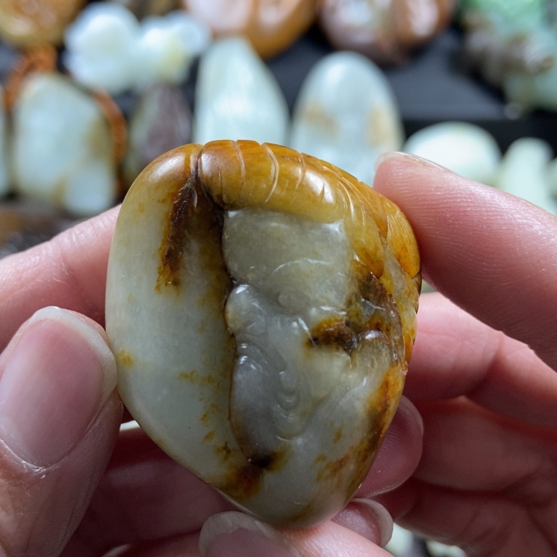 和田玉未镶嵌挂件