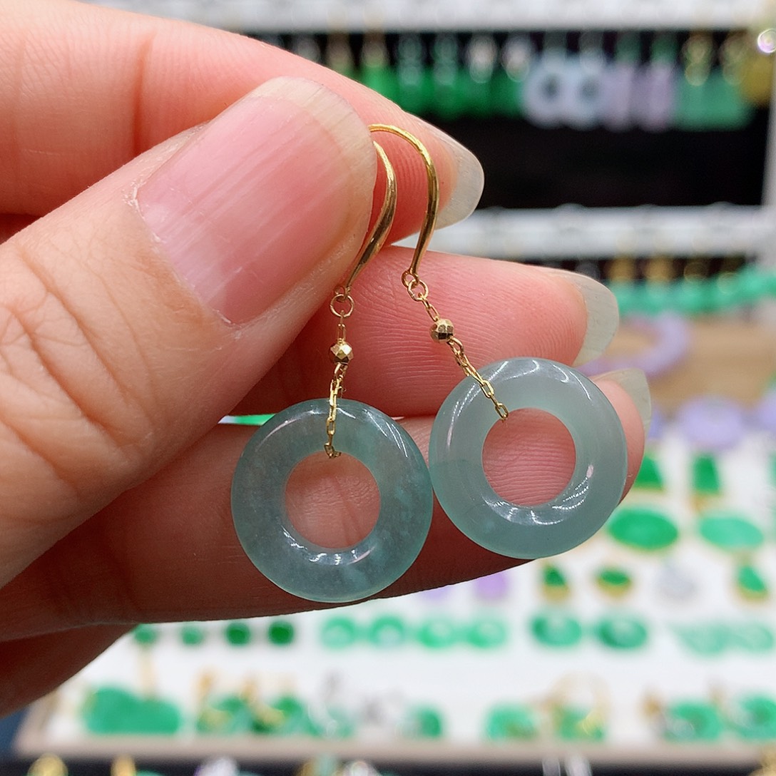 翡翠耳饰18K金镶嵌的