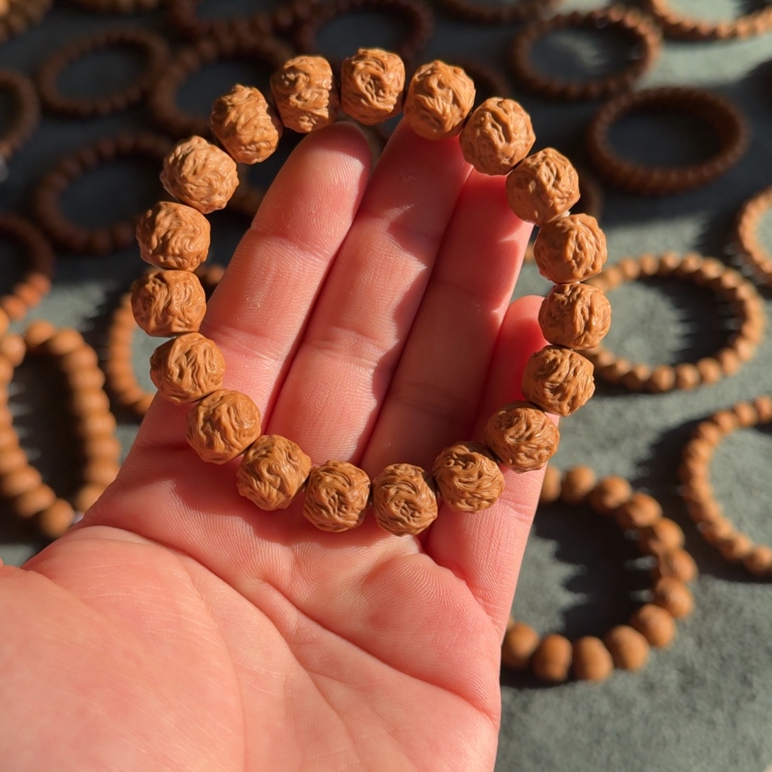 老***赵猴头核桃吊坠龙蛇