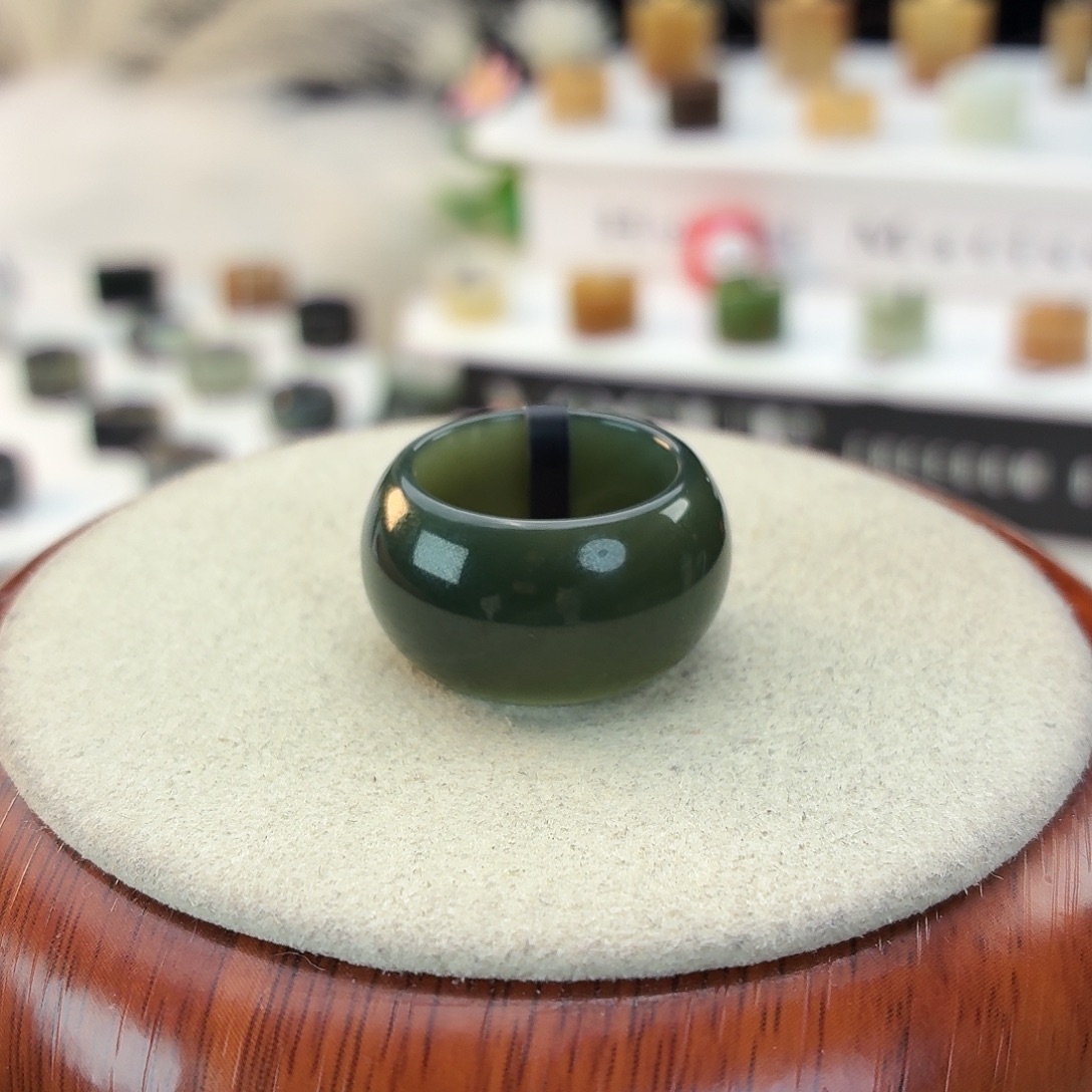 和田玉未镶嵌戒指i120墨绿墩墩17.4mm