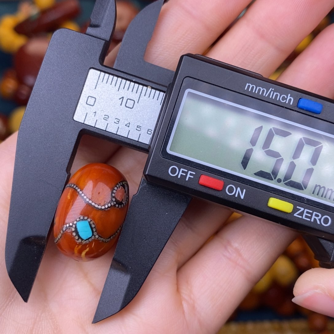 蜜蜡裸石未镶嵌蜜蜡