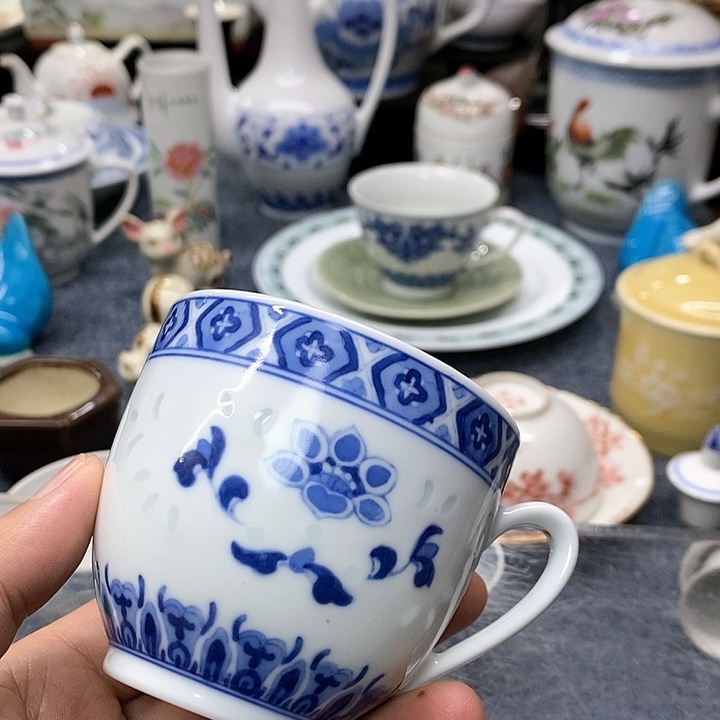 陶瓷Z*青花玲珑杯，如图