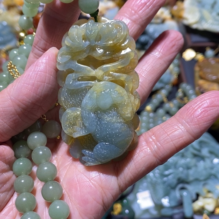 岫玉岫玉吊坠未镶嵌