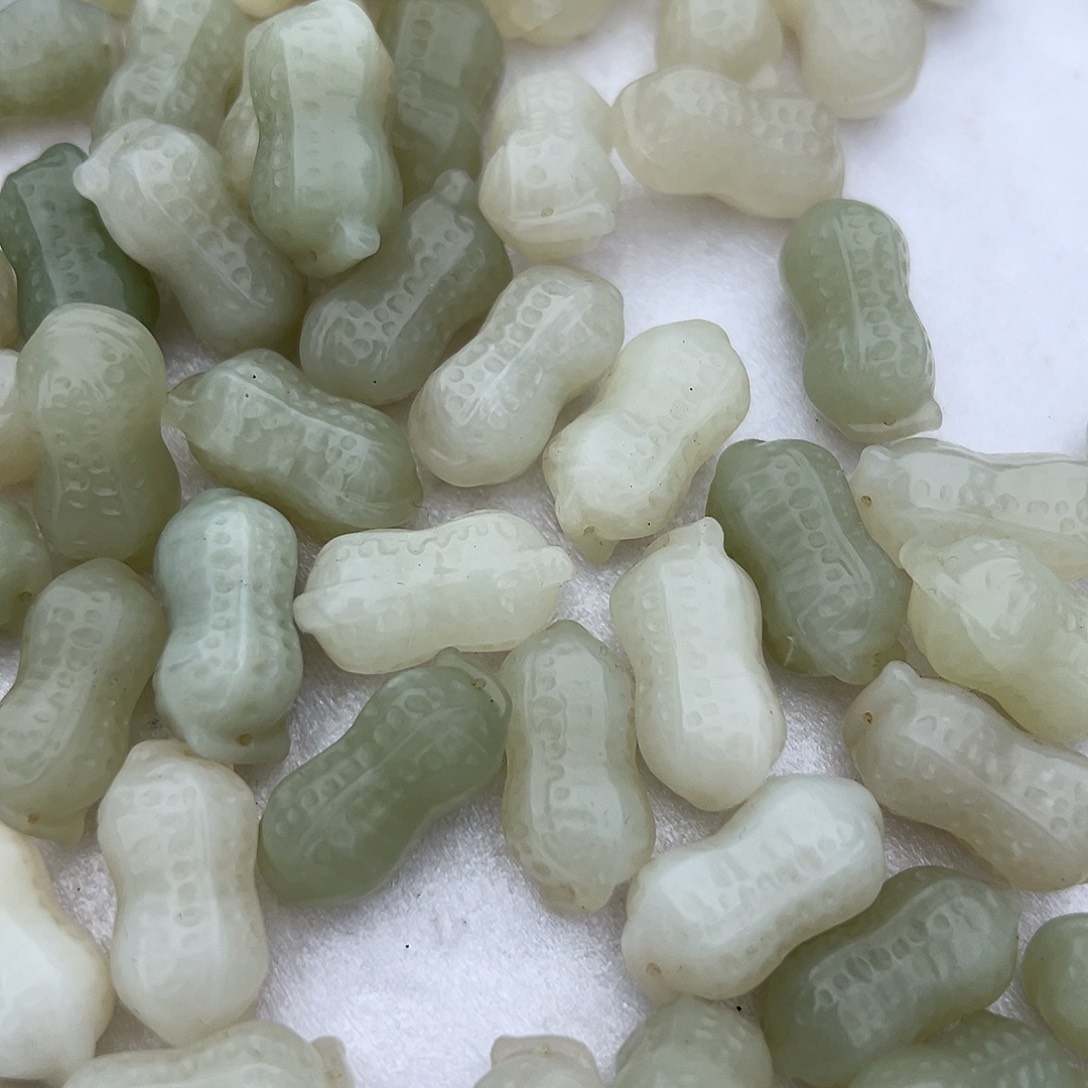 和田玉未镶嵌挂坠花生