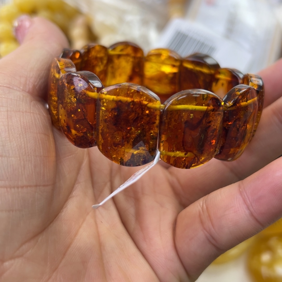 琥珀珠宝奇石未镶嵌