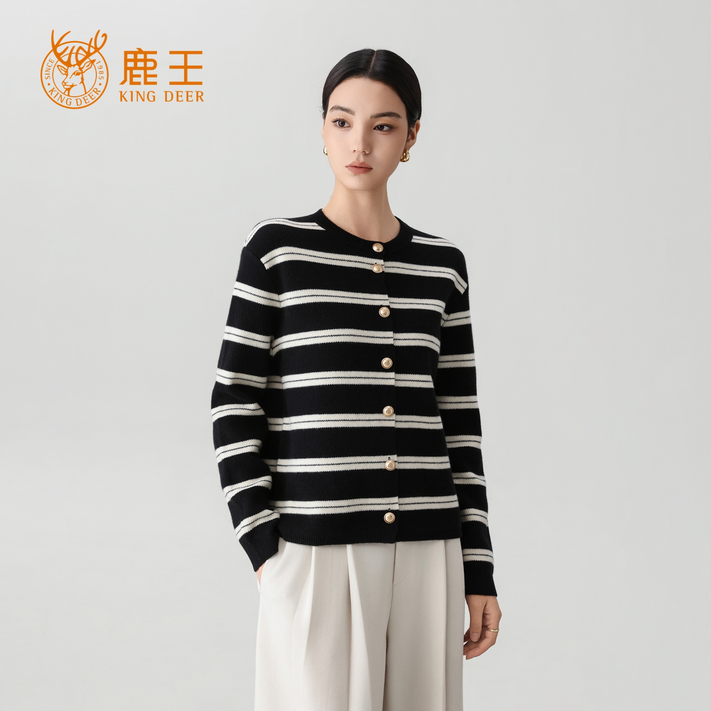 鹿王25秋冬新款女圆领100山羊绒四平针条纹休闲开衫 加厚 5J9428