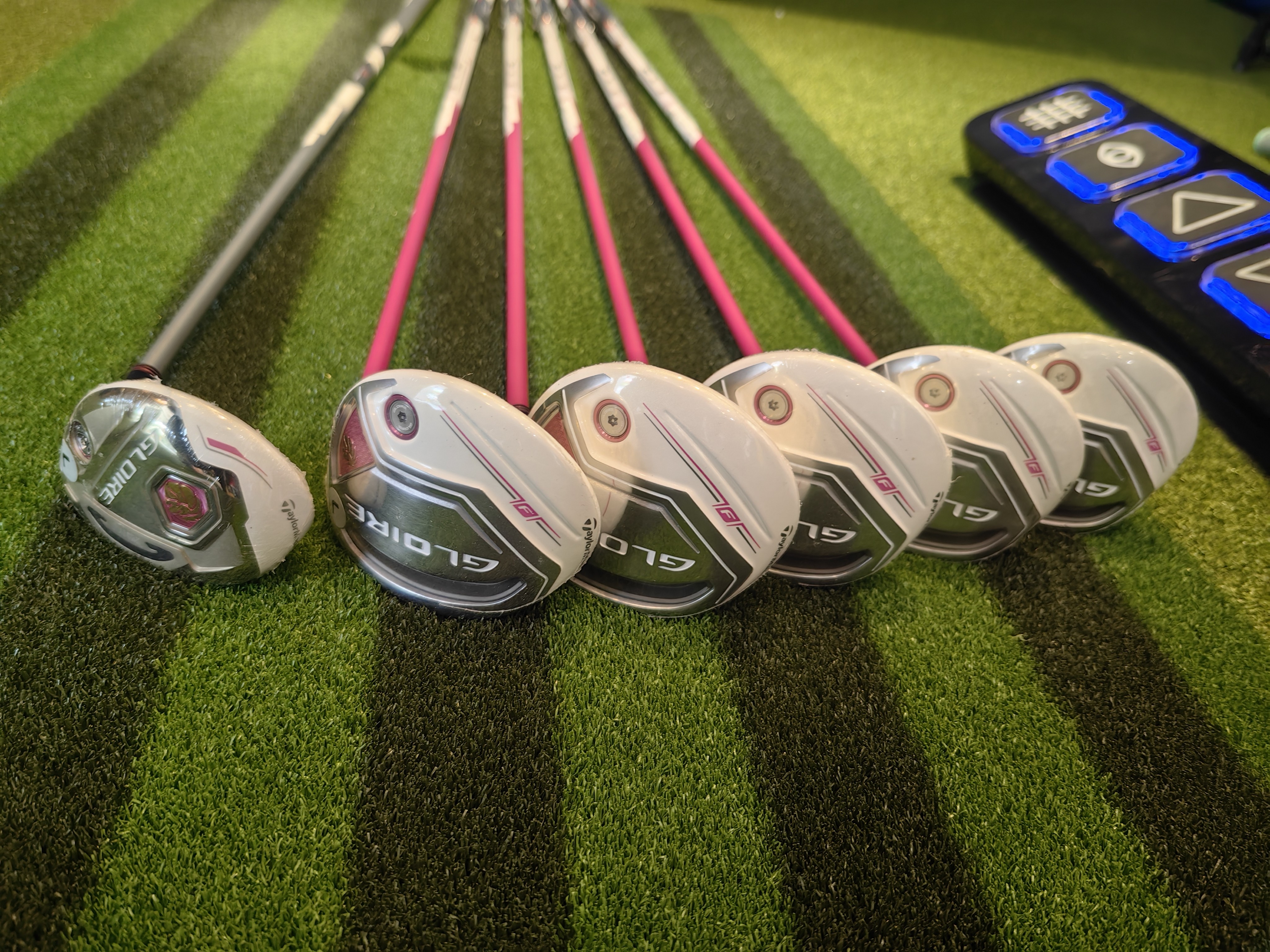 女士高尔夫球杆   球道木357都有。