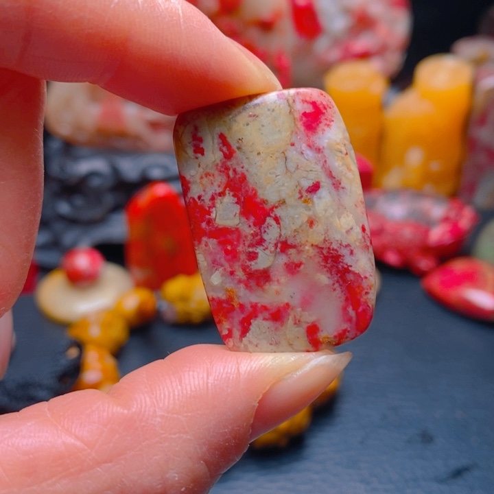 昌化鸡血石昌化鸡血石挂件